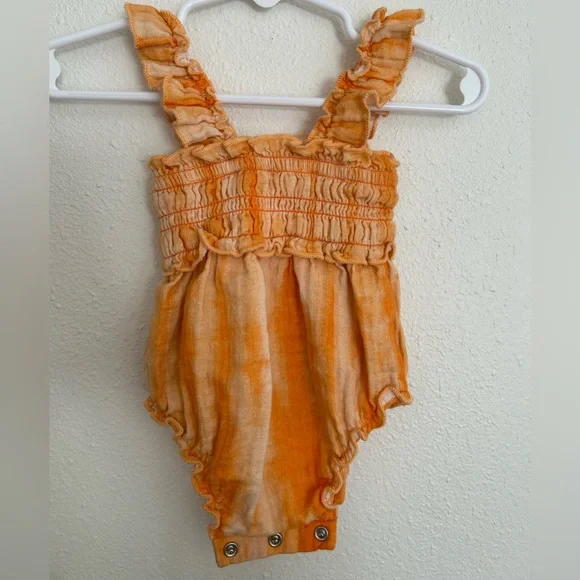 Newborn Rompers - Picture 4 of 7